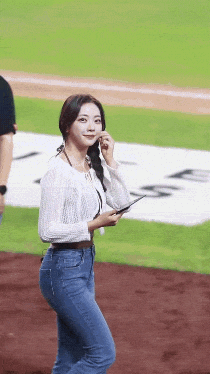 청바지가 잘 어울리는 그녀들