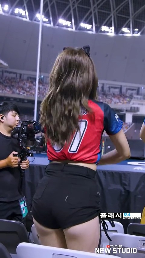 04년생 권희원 치어리더