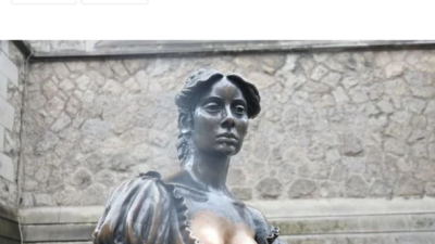 동상 좀 그만 만져