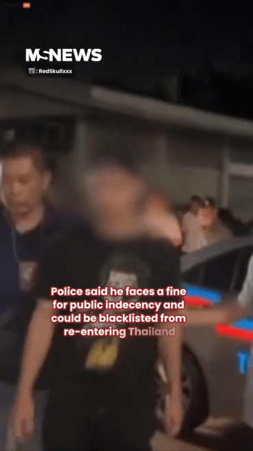 달리는 픽업트럭에서 관계하는 불곰형님 ㄷㄷ