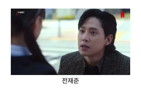 이름을 뺏긴 배우들